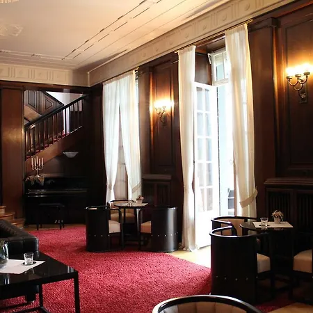 Tagungsvilla Weisser Berg リゾート ノイヴィート