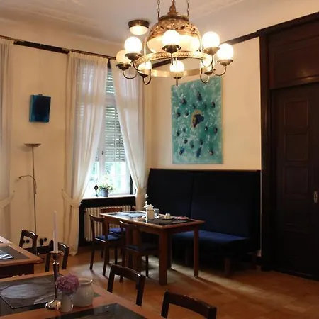 Tagungsvilla Weisser Berg 4* ノイヴィート