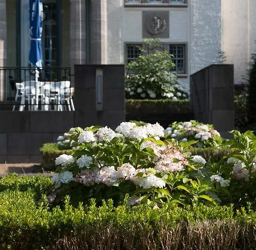 Weisser Berg Hotel 4*